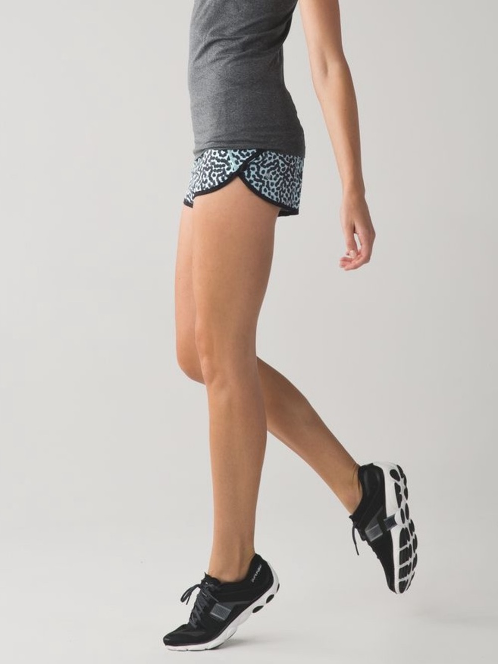 Lululemon Run Speed Ace Sport Tranquil Shorts Sz 8